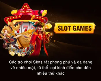 Máy đánh bạc với biểu tượng may mắn và giải độc đắc